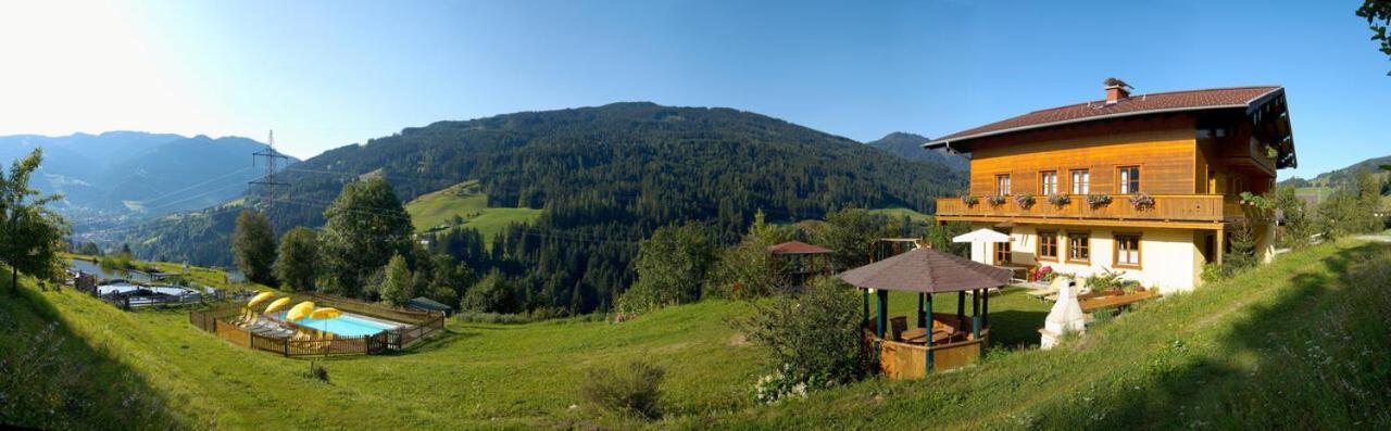 Landhof Kreuzsalgut Apartment Wagrain Bagian luar foto